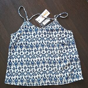 On Running Navy and White Patterned Women's Top